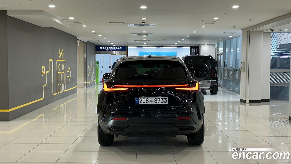 Lexus NX 2025