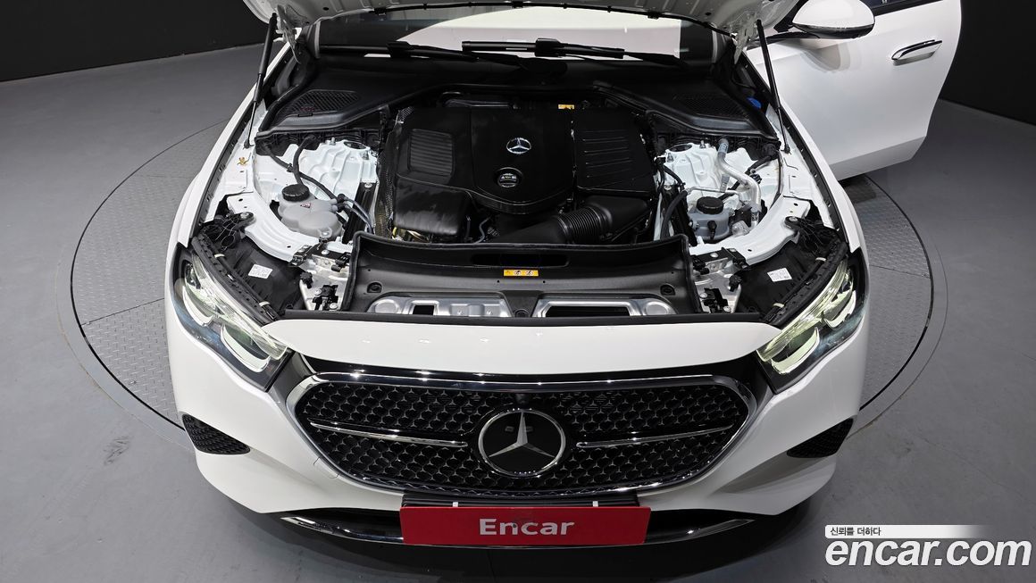 Mercedes-Benz E-Class 2025