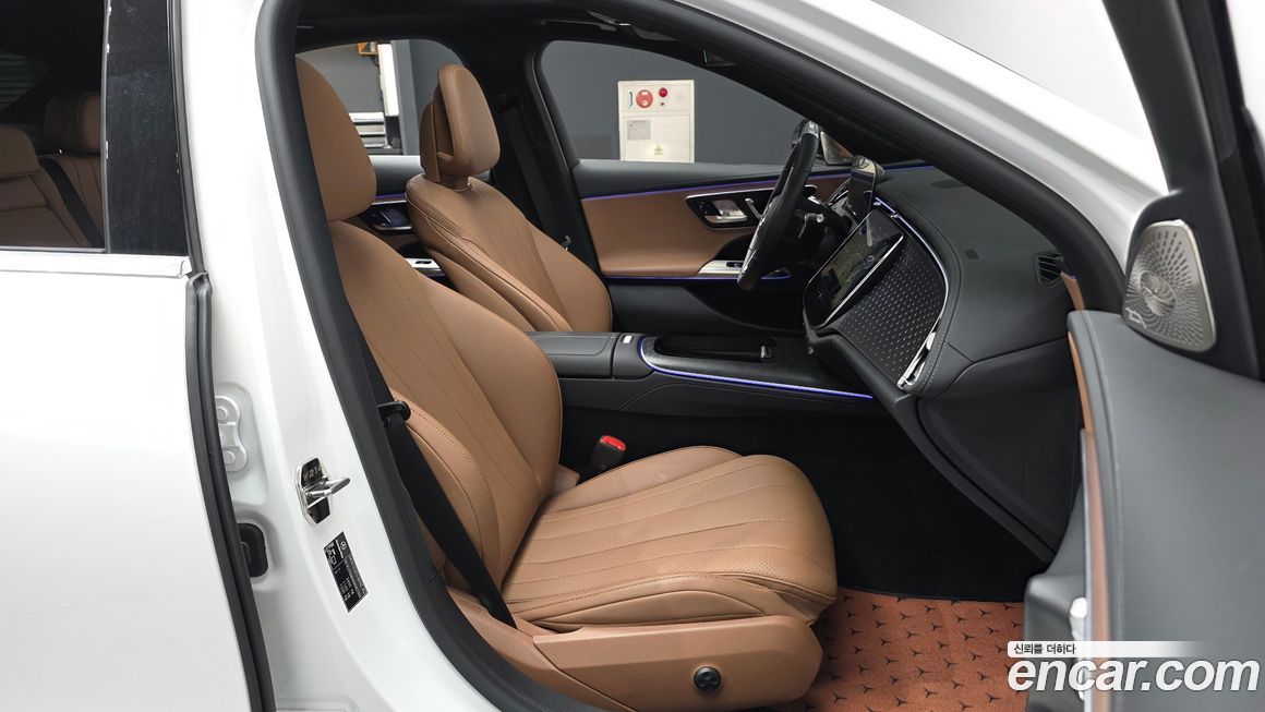 Mercedes-Benz E-Class 2024