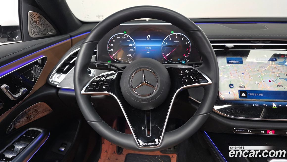 Mercedes-Benz E-Class 2024