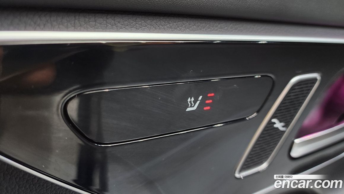 Mercedes-Benz GLC-Class 2025