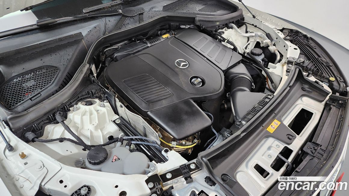 Mercedes-Benz GLC-Class 2025