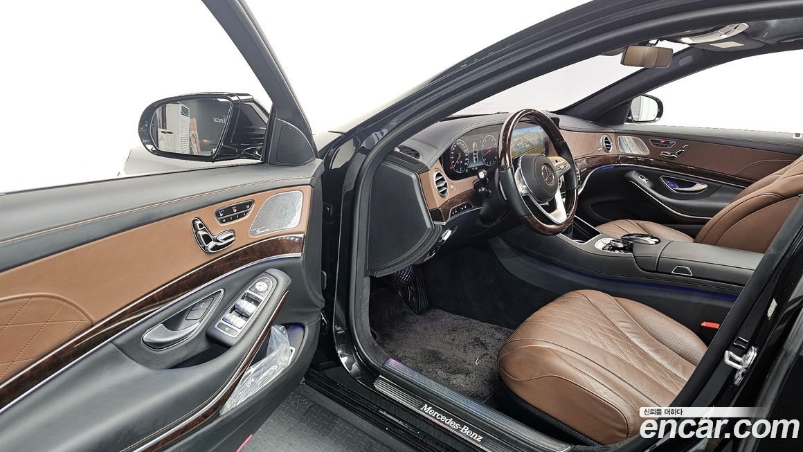 Mercedes-Benz S-Class 2020