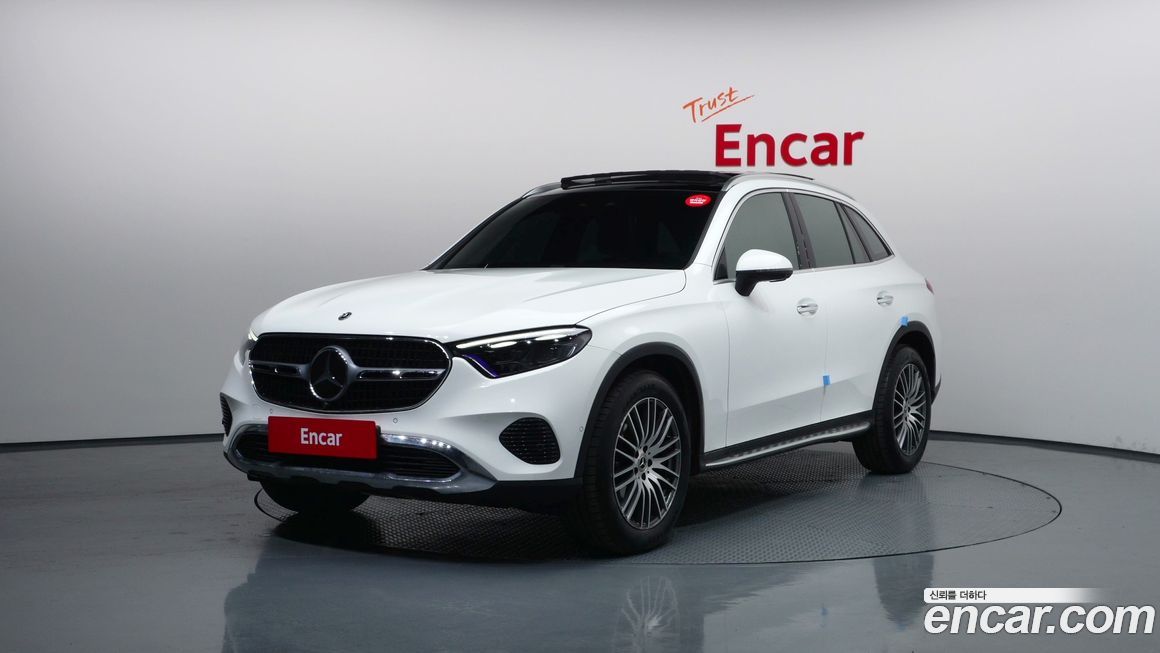Mercedes-Benz GLC-Class 2025