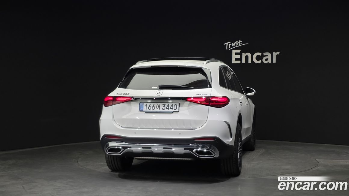 Mercedes-Benz GLC-Class 2026