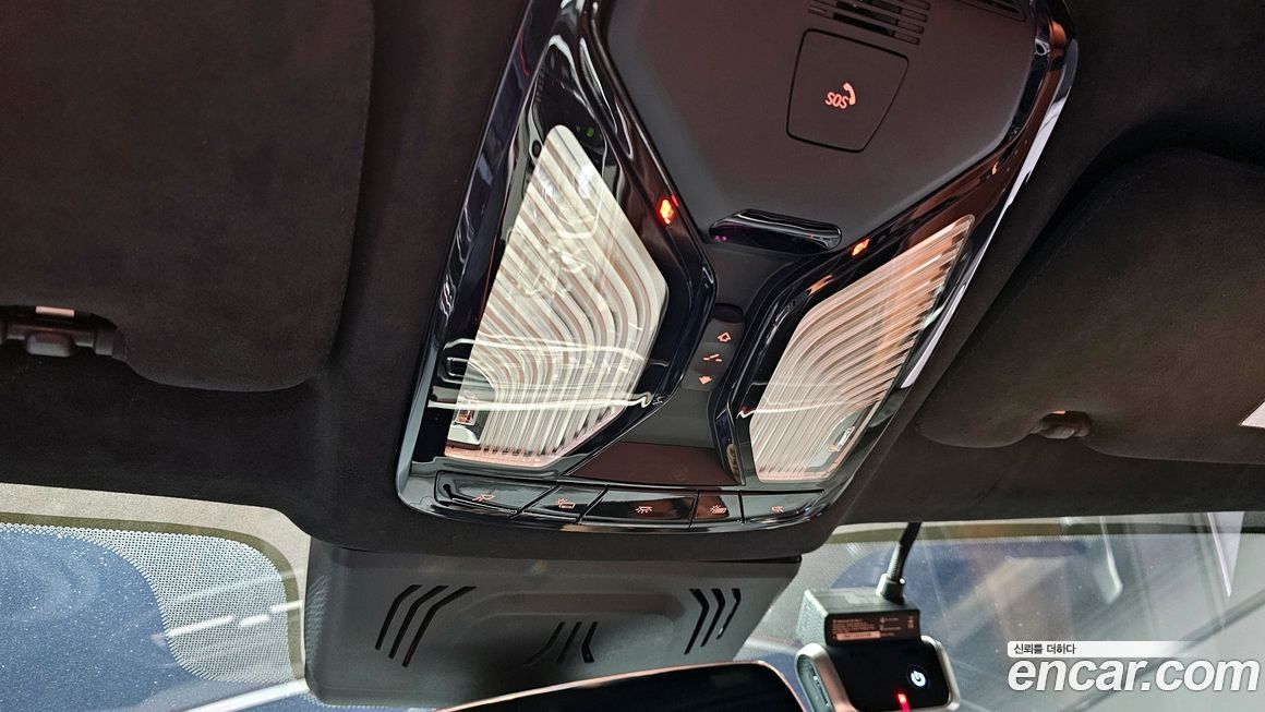 BMW X7 2021