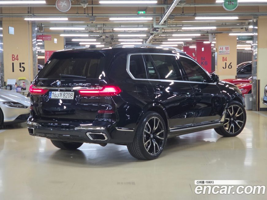 BMW X7 2021