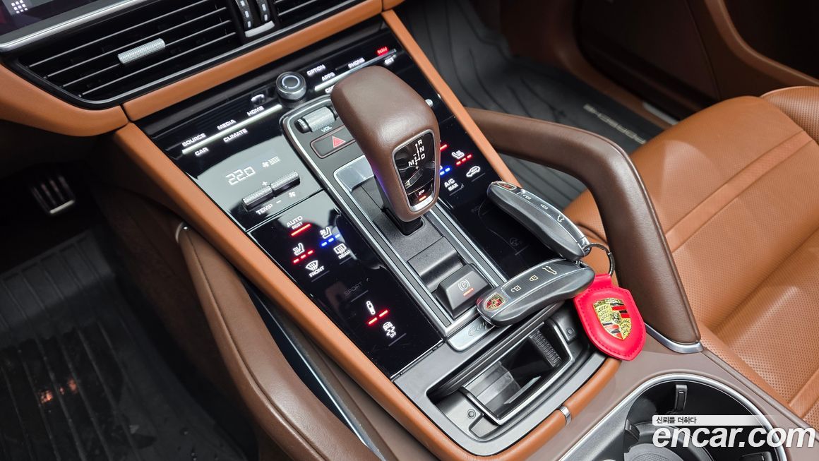 Porsche Cayenne 2020