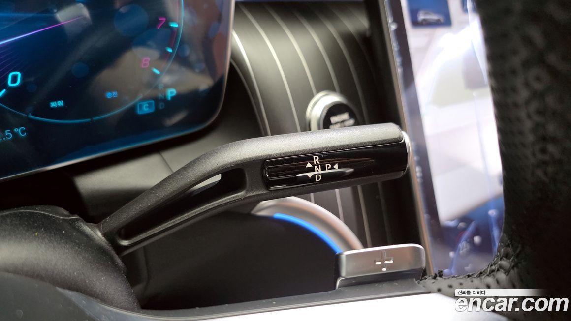 Mercedes-Benz GLC-Class 2026