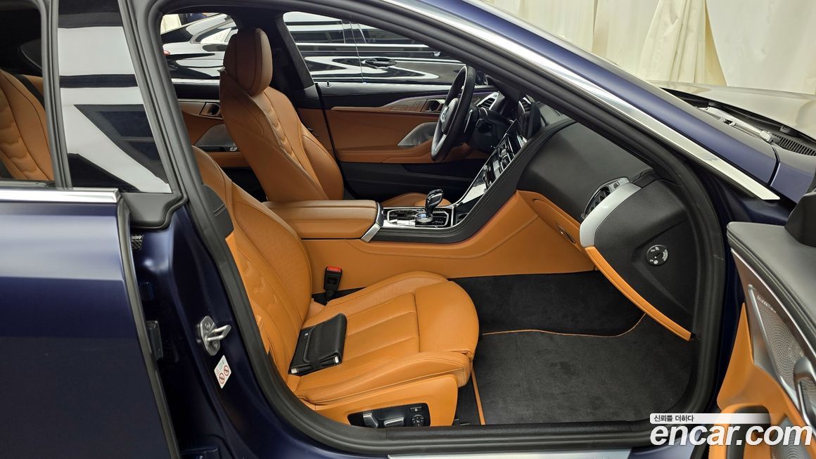 BMW 8-Series 2022