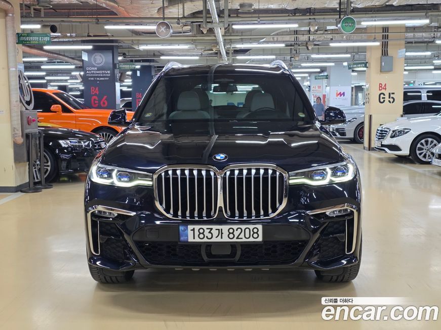 BMW X7 2021