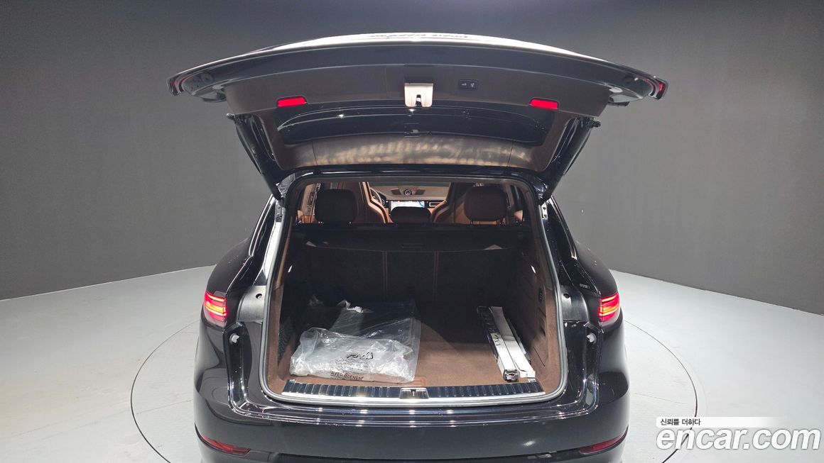 Porsche Cayenne 2020