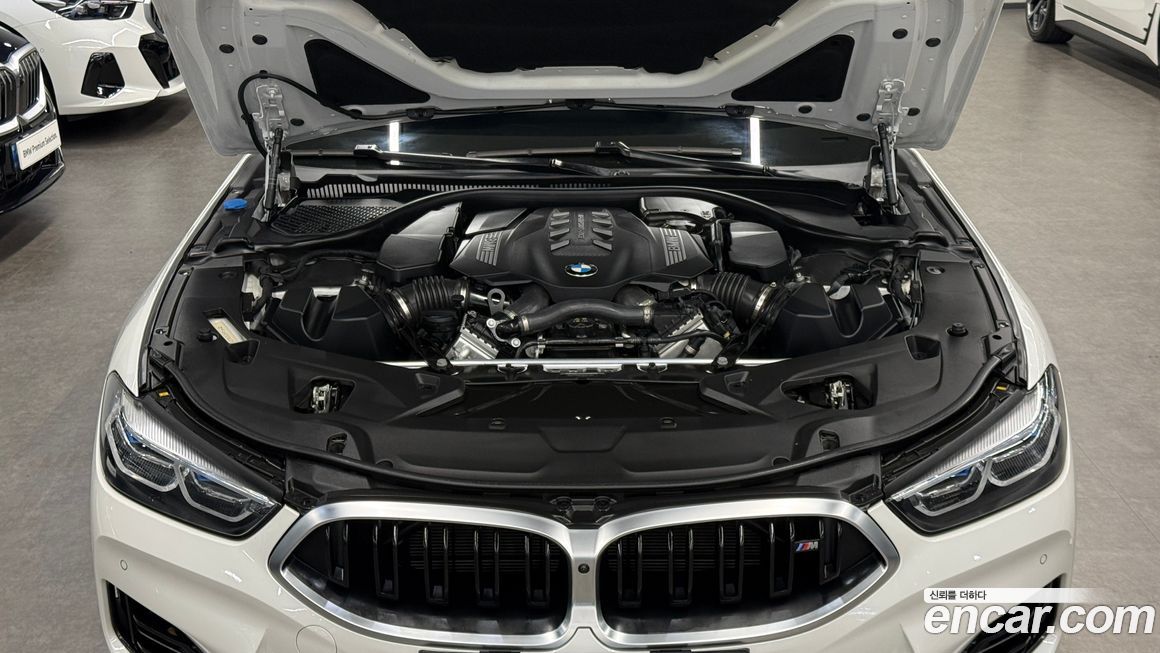 BMW 8-Series 2024