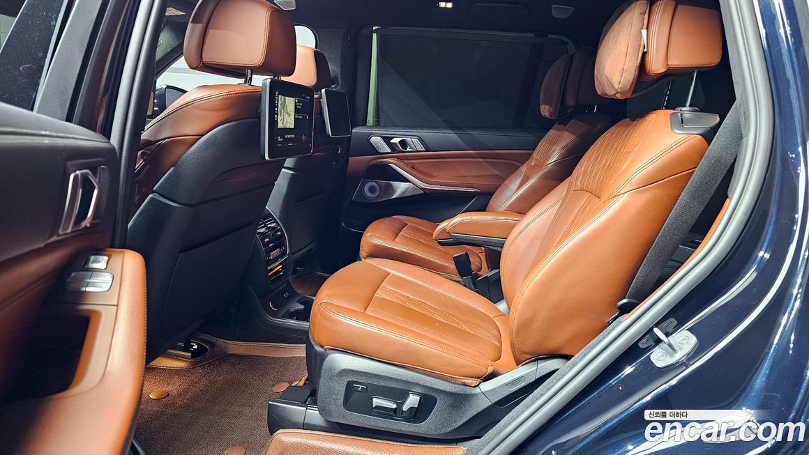 BMW X7 2021