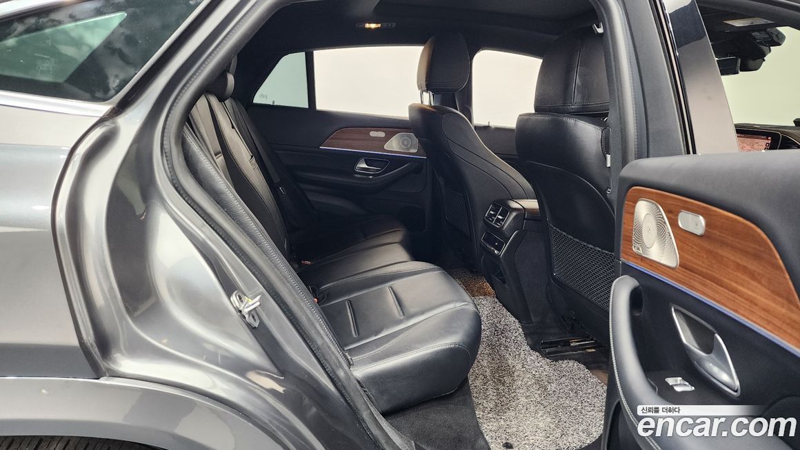 Mercedes-Benz GLE-Class 2021