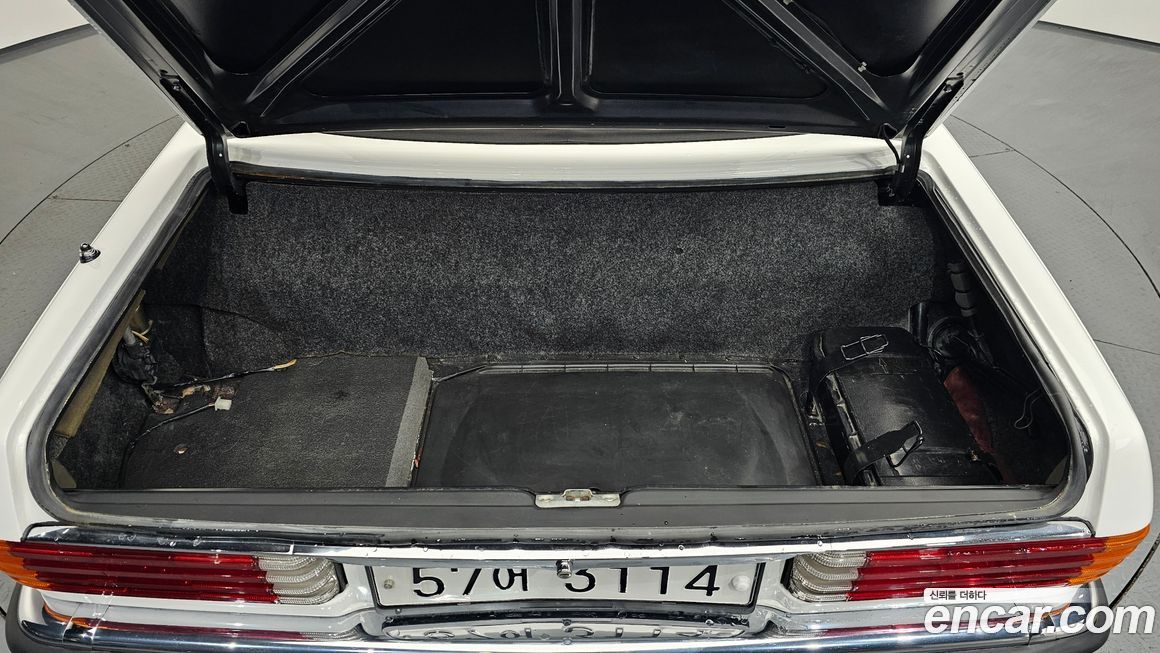 Mercedes-Benz SL-Class 1977