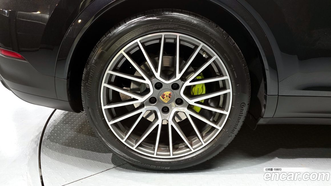 Porsche Cayenne 2022