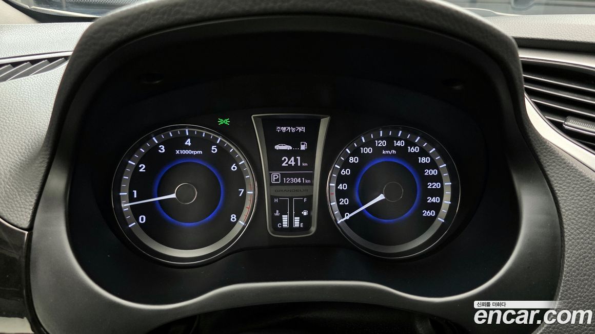 Hyundai Grandeur 2012