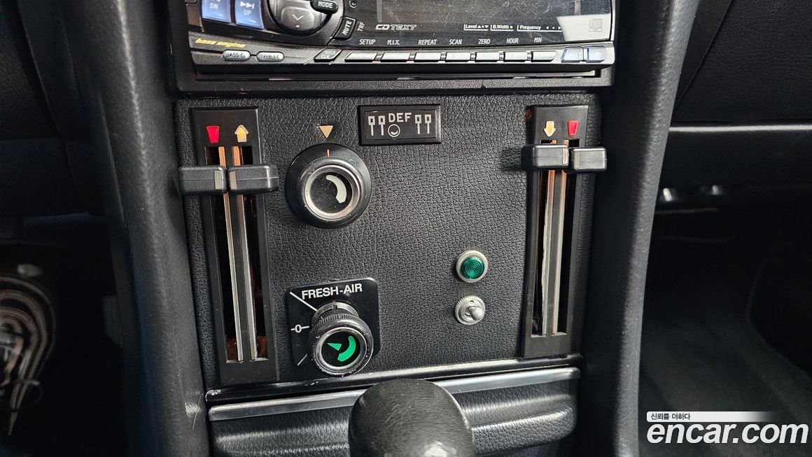 Mercedes-Benz SL-Class 1977