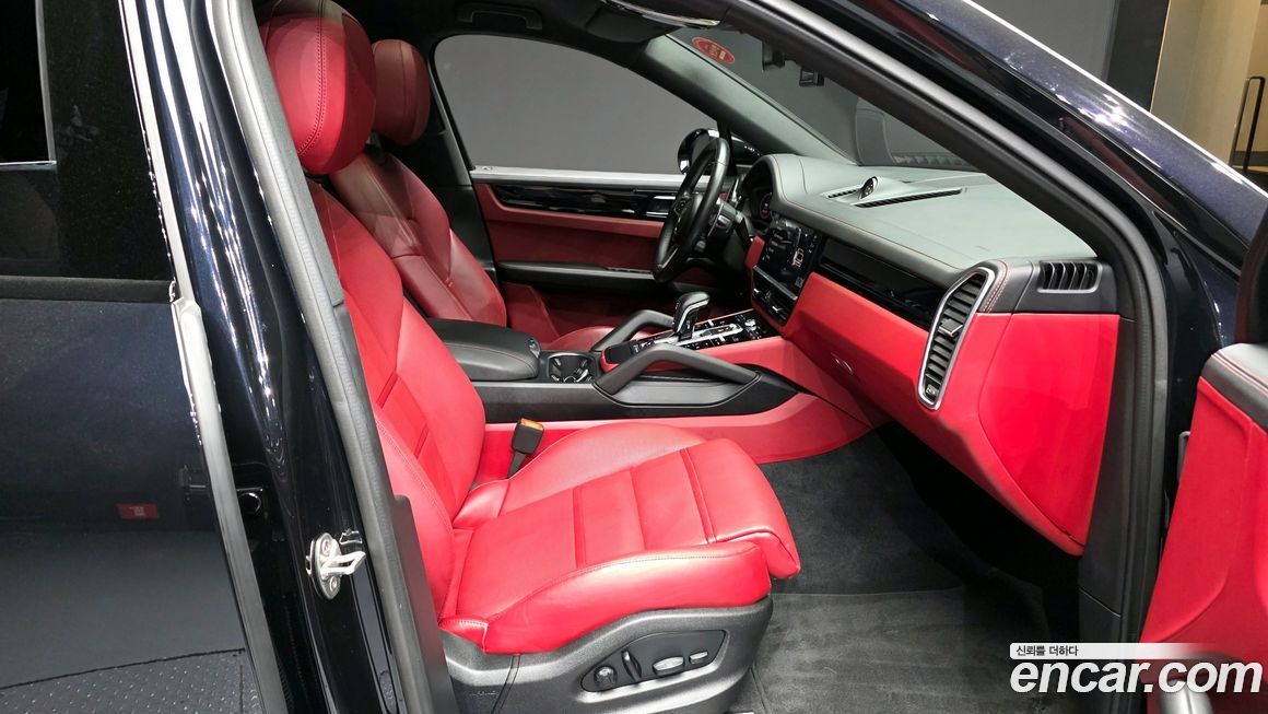 Porsche Cayenne 2022