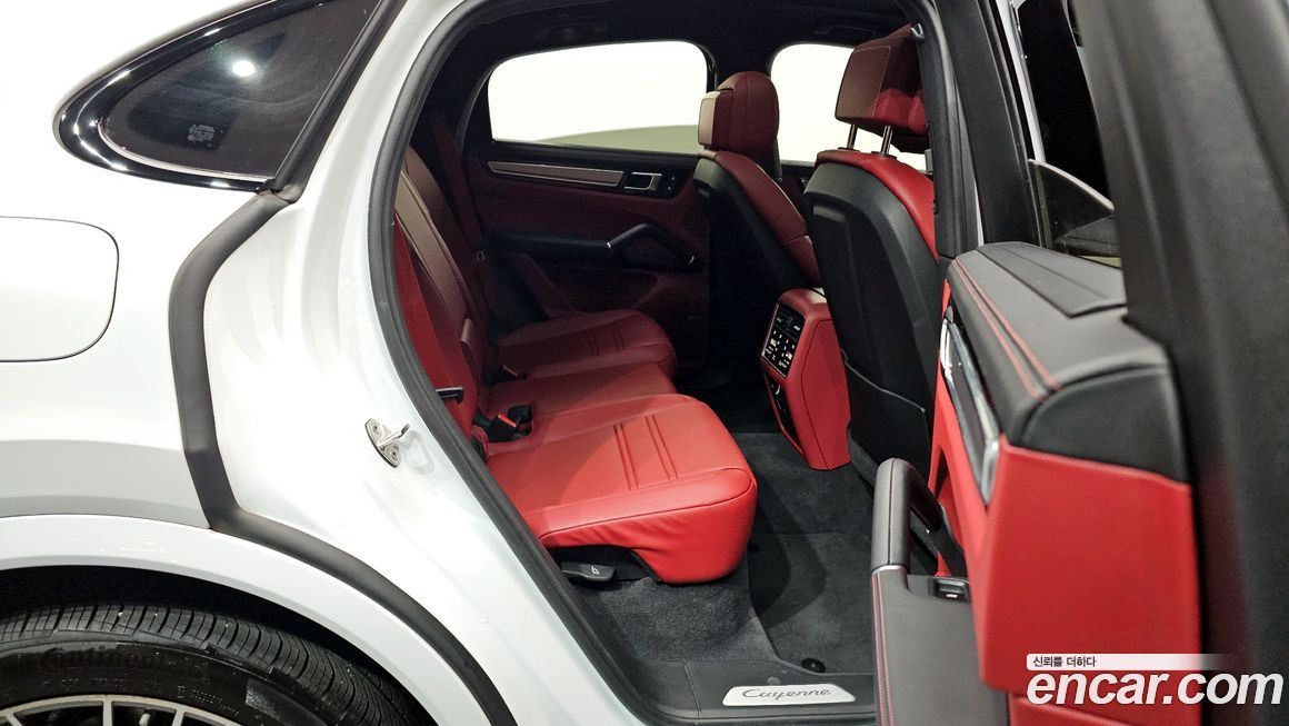 Porsche Cayenne 2023