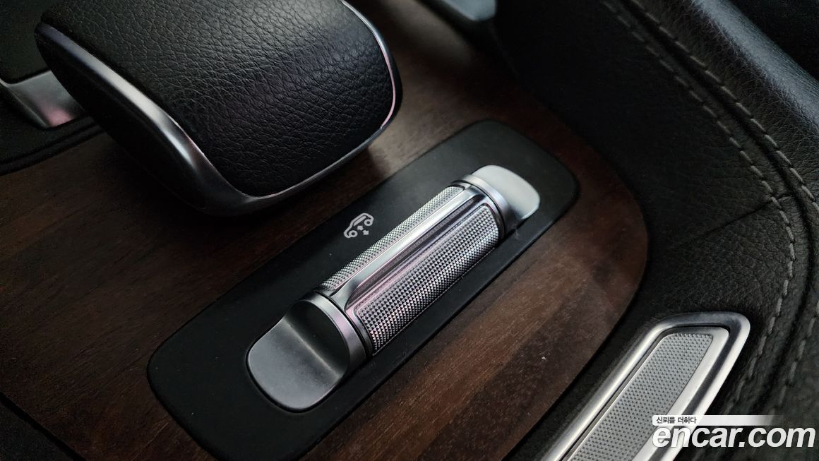 Mercedes-Benz GLE-Class 2021