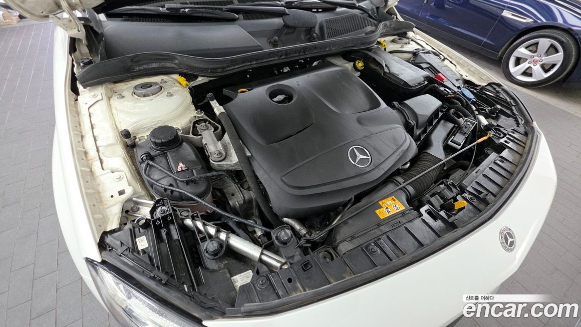 Mercedes-Benz GLA-Class 2019