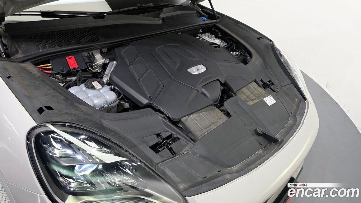 Porsche Cayenne 2023