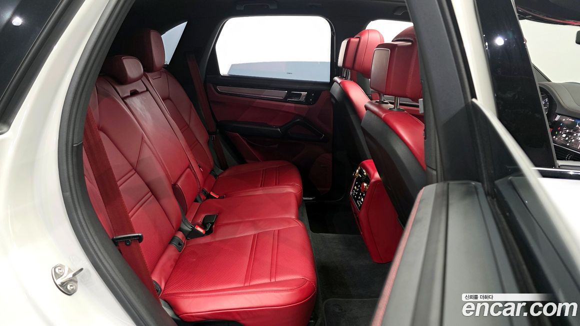 Porsche Cayenne 2023