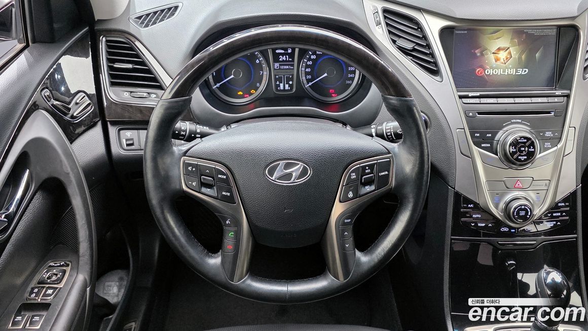 Hyundai Grandeur 2012