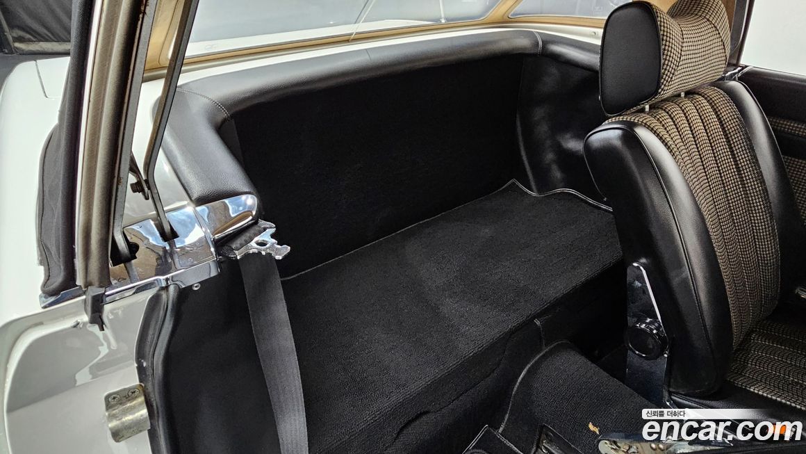 Mercedes-Benz SL-Class 1977