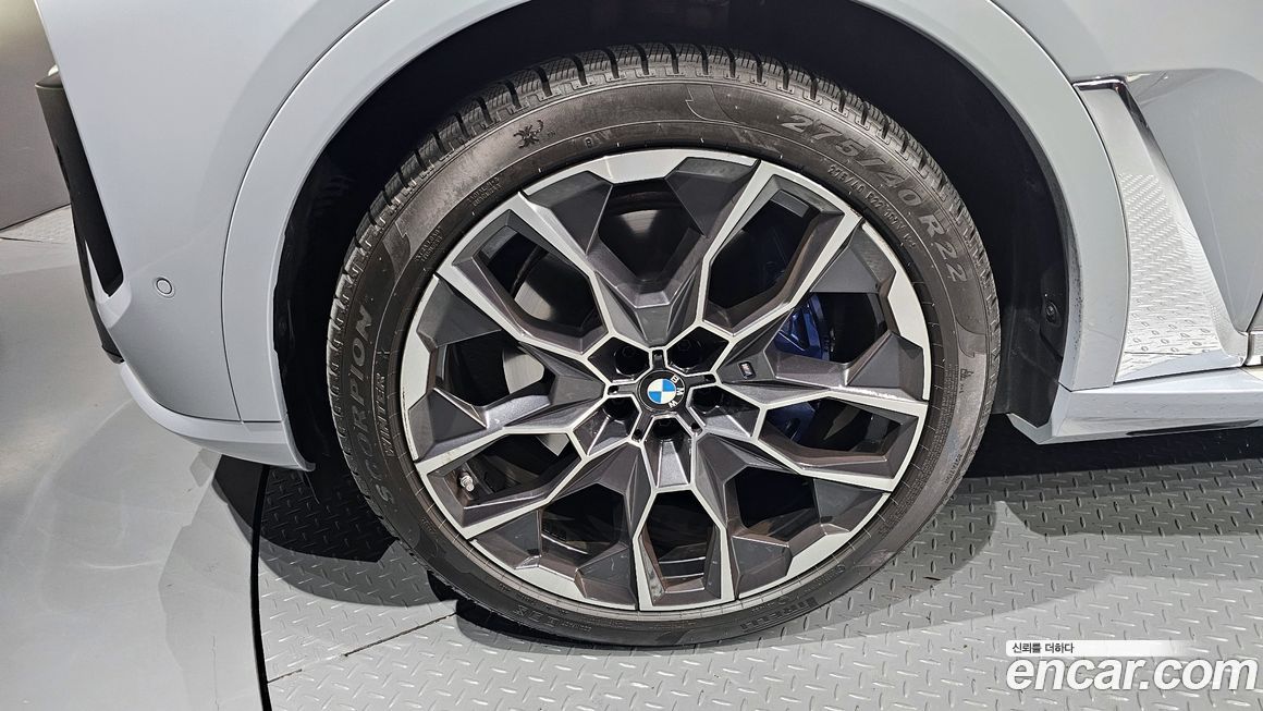 BMW X7 2024