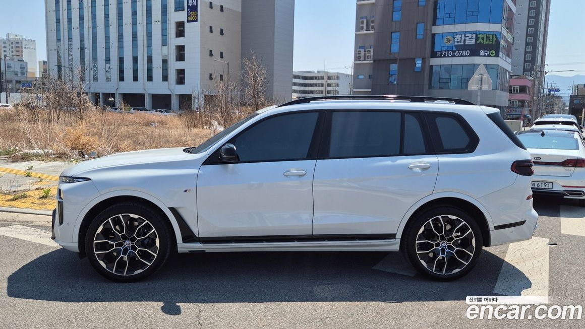 BMW X7 2024