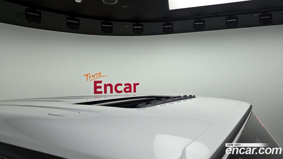 Mercedes-Benz G-Class 2025