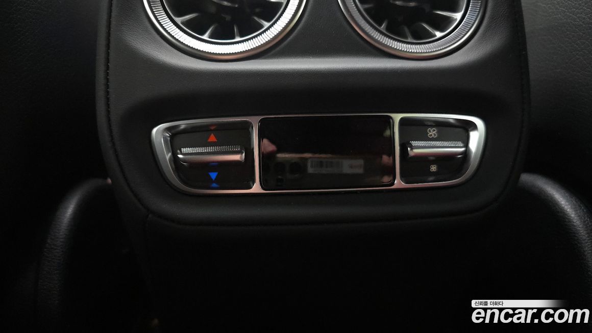 Mercedes-Benz G-Class 2025