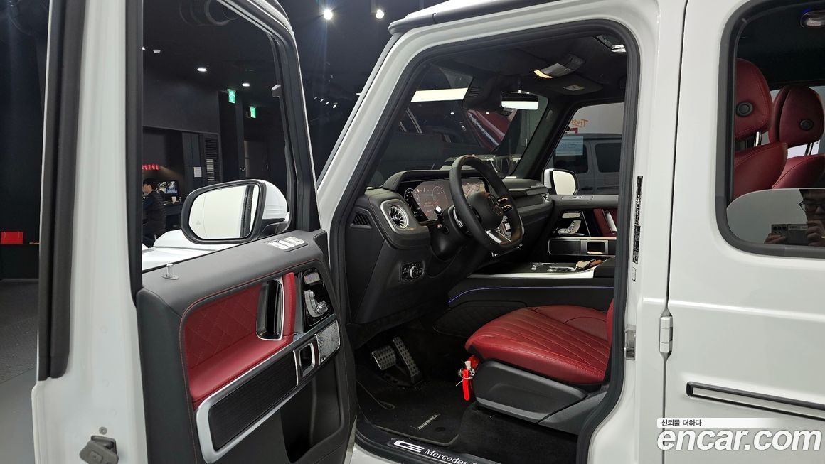 Mercedes-Benz G-Class 2025