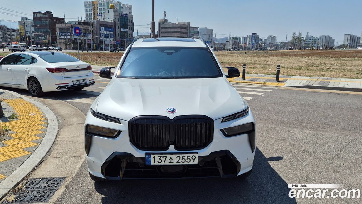 BMW X7 2024
