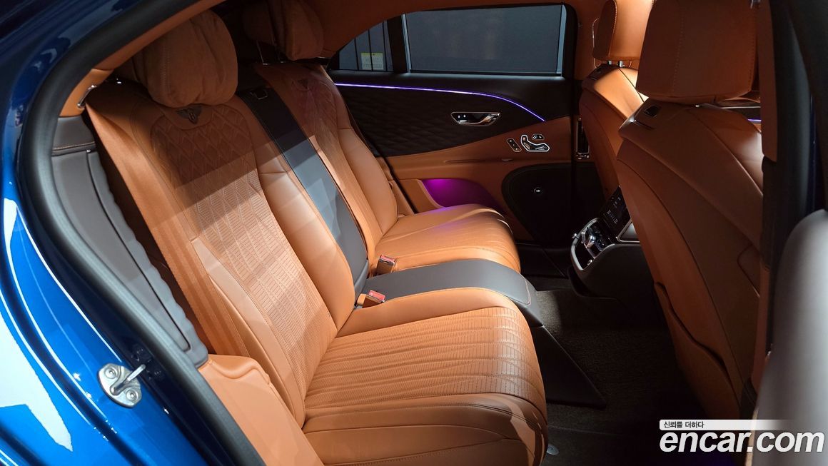 Bentley Flying Spur 2023