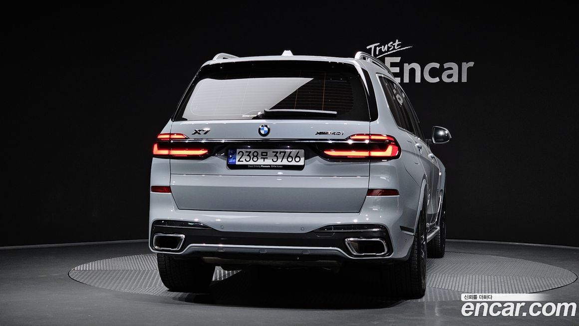 BMW X7 2024