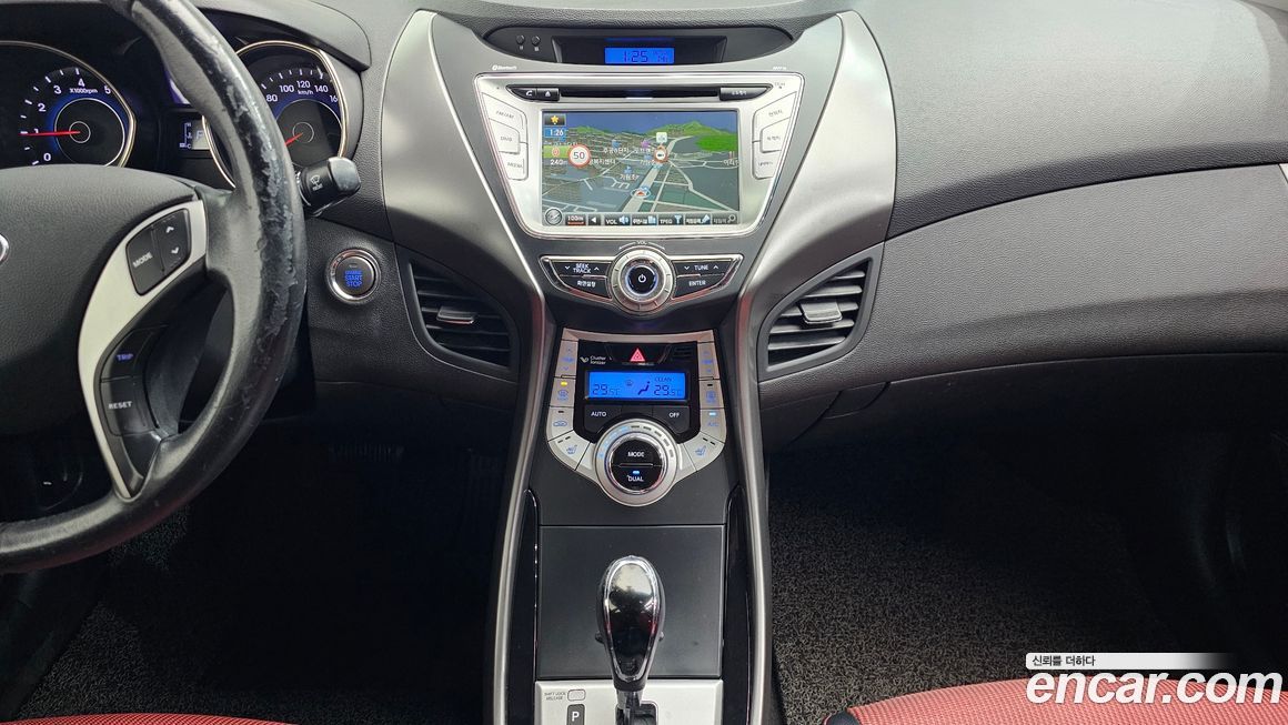 Hyundai AVANTE 2011