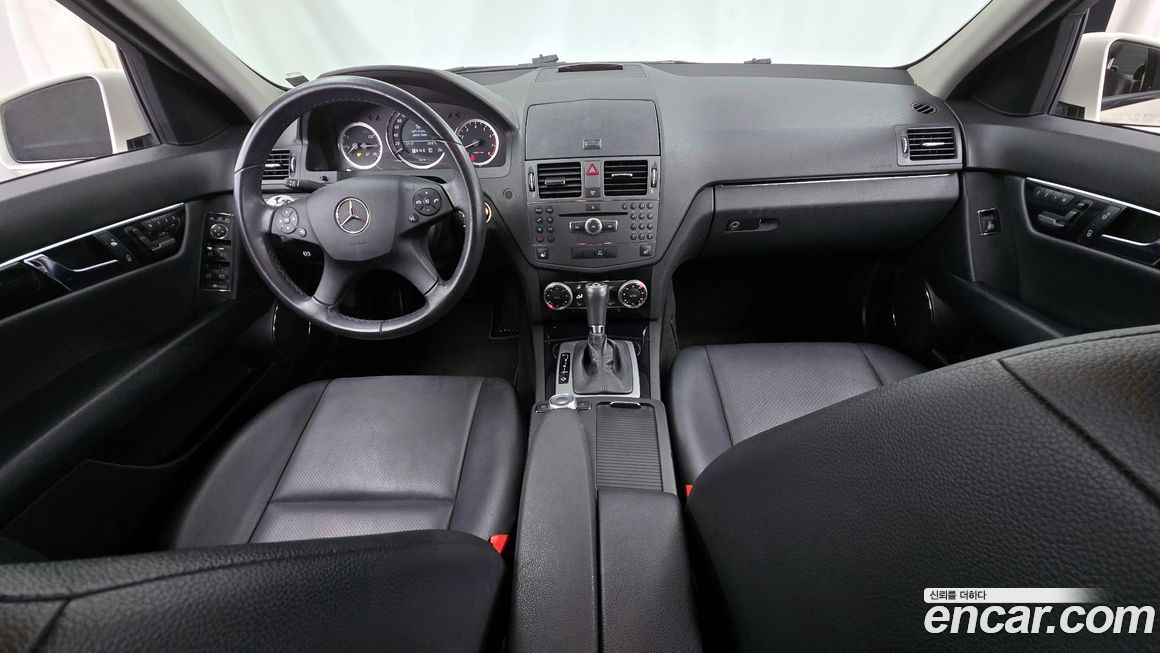 Mercedes-Benz C-Class 2010