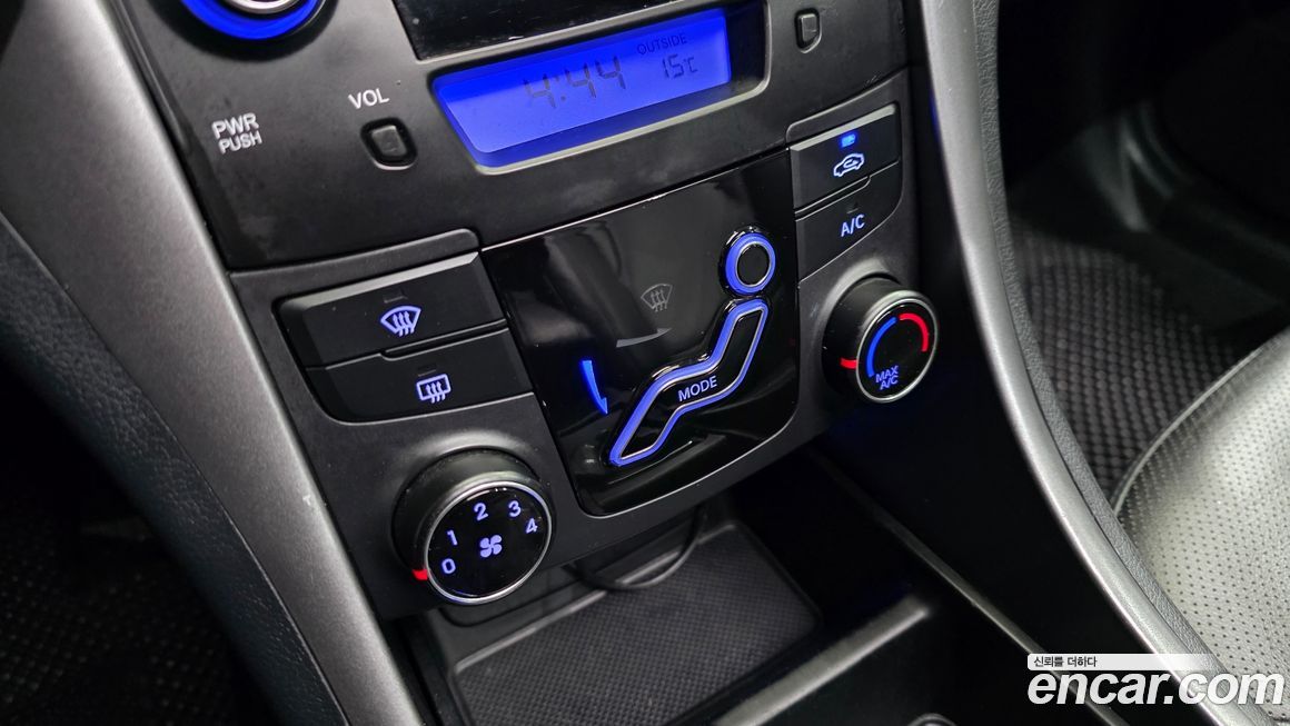 Hyundai Sonata 2012