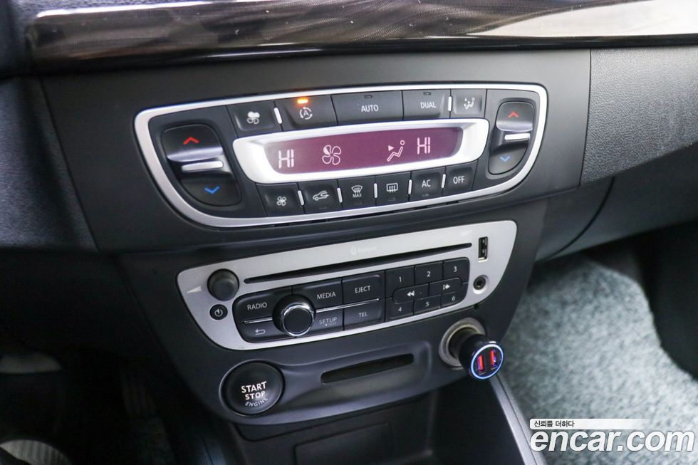 Renault-KoreaSamsung SM3 2013