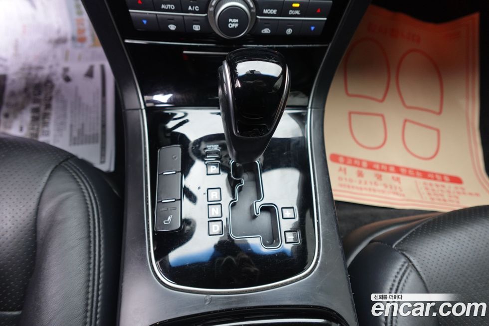 Kia OPIRUS 2010