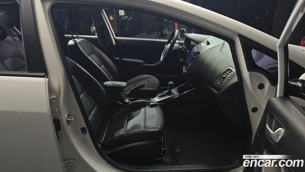 Kia K3 2015