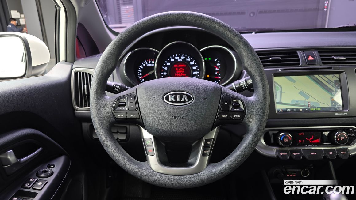 Kia pride 2012