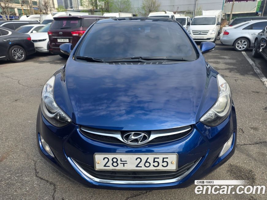 Hyundai AVANTE 2012
