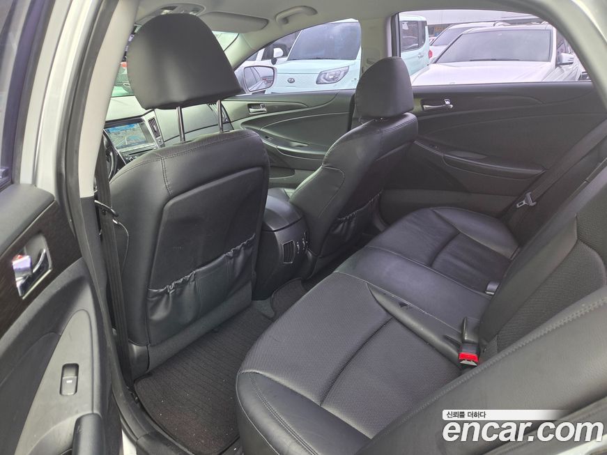 Hyundai Sonata 2013