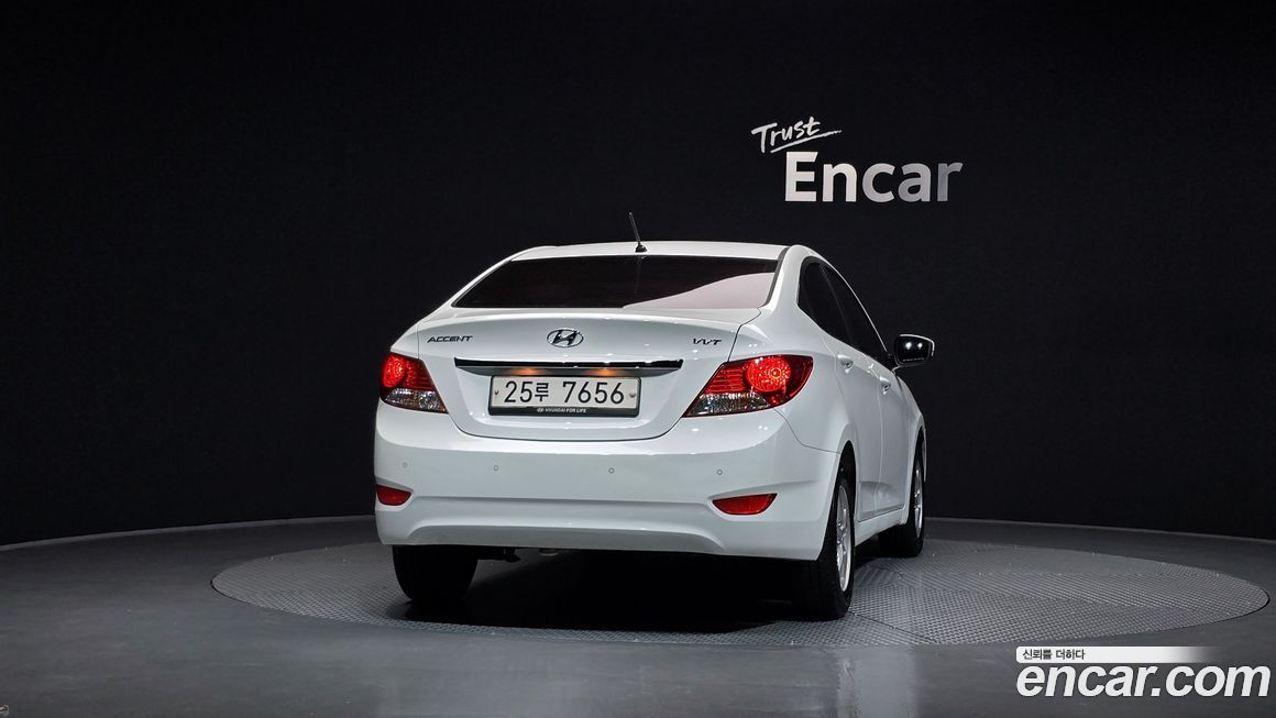 Hyundai Accent 2014