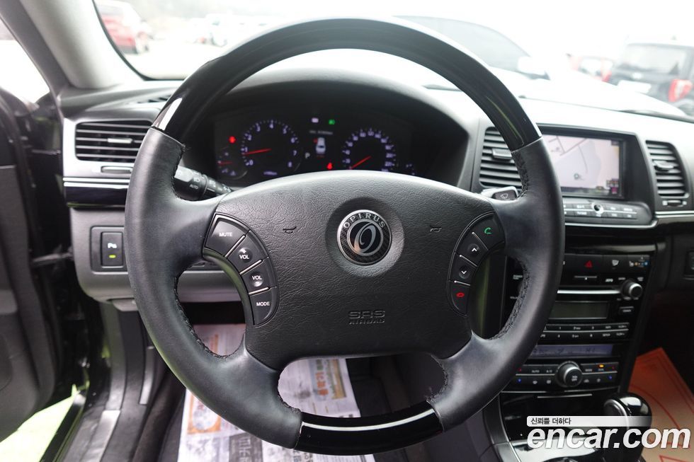 Kia OPIRUS 2010